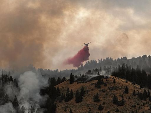 The latest news on wildfires burning across Oregon