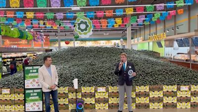 Esta es la montaña de aguacates más grande del mundo y está en un supermercado de Dallas