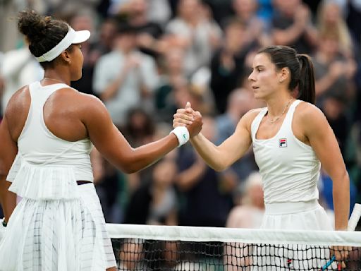 Emma Navarro's mental notes help her beat former No. 1 Naomi Osaka at Wimbledon