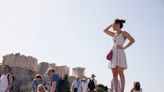 Heat forces Greek authorities to shut down Acropolis during afternoon hours for a second day running