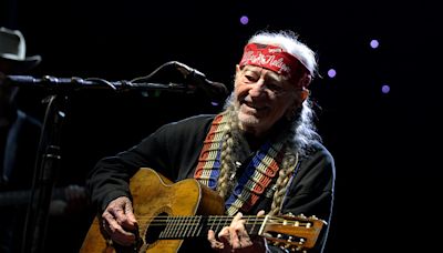 Willie Nelson misses first two nights of new tour due to health issues