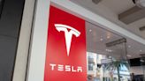 Tesla shares plunged on weak earnings. But a top analyst says AI investments will lead to a $1 trillion-plus valuation