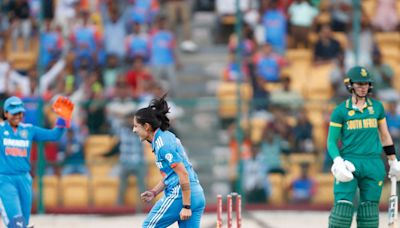 India-W vs South Africa-W Live Score, 1st ODI: SA 74/4 in 23 Overs, Chasing 266; Sobhana Removes Kapp on 24 - News18
