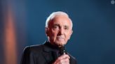 "C'est criminel ce qu'elles ont fait" : un proche de Charles Aznavour revient sur sa disparition, aucun doute sur les coupables
