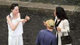 EN FOTOS: Salma Hayek recibe órdenes de Angelina Jolie en el set de 'Without Blood', en Roma