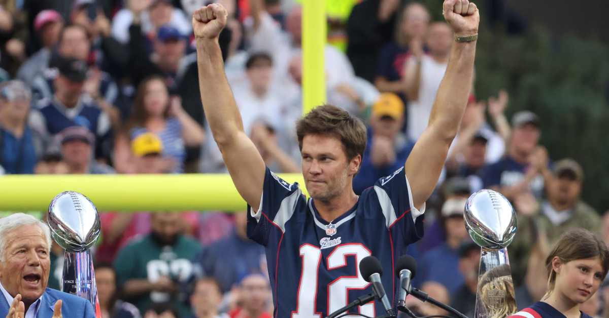 Tom Brady Patriots Hall Induction: ‘Hundreds’ of ex Pats to Attend?