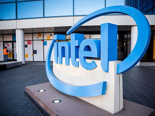 Intel to Cut Thousands of Jobs to Reduce Costs, Fund Rebound