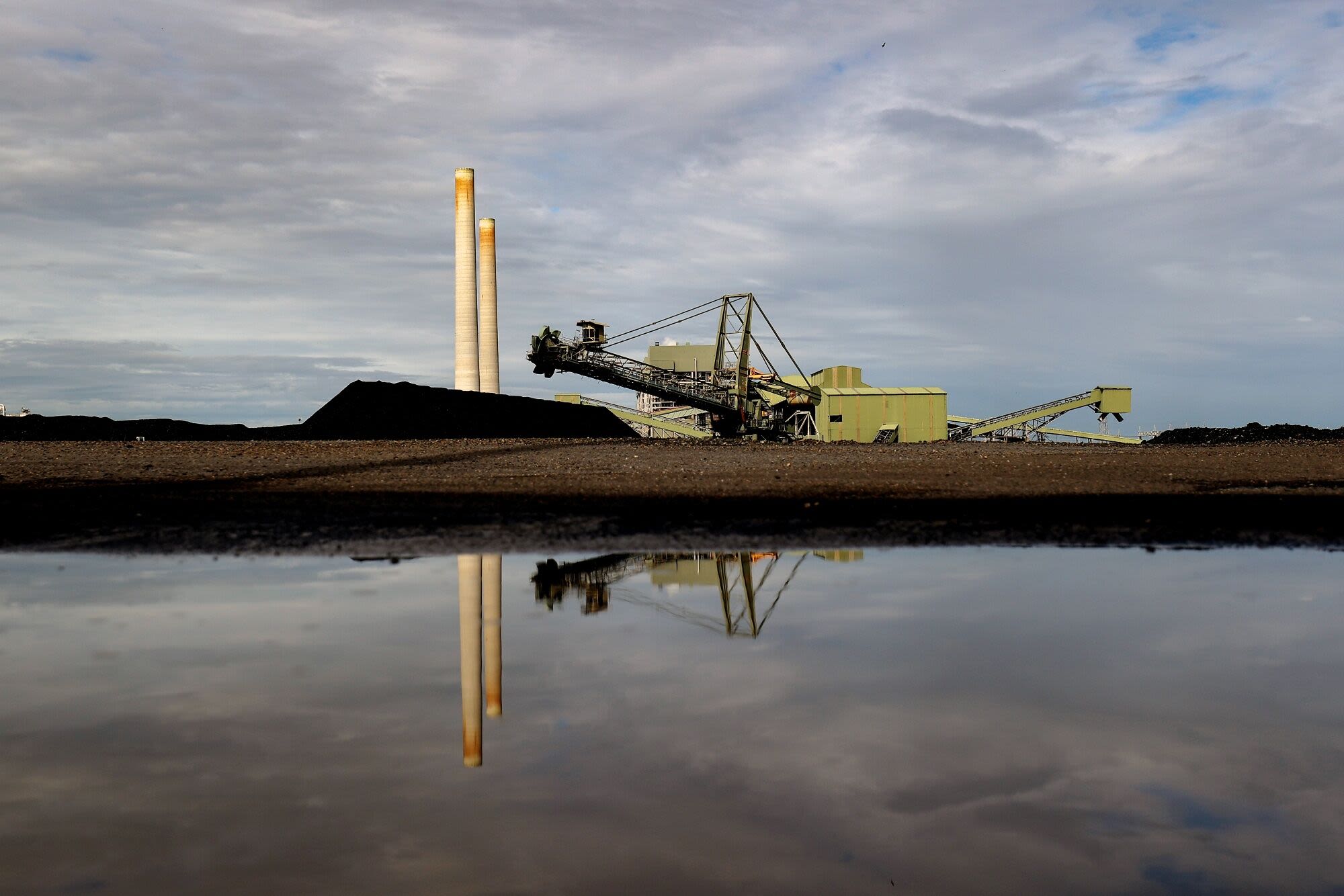 Australia’s Biggest Coal Plant to Delay Closure by Two Years