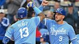 Royals make plays to edge Blue Jays in five innings