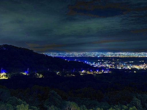 臺中LED路燈點亮大肚山 重現藍色公路浪漫夜景