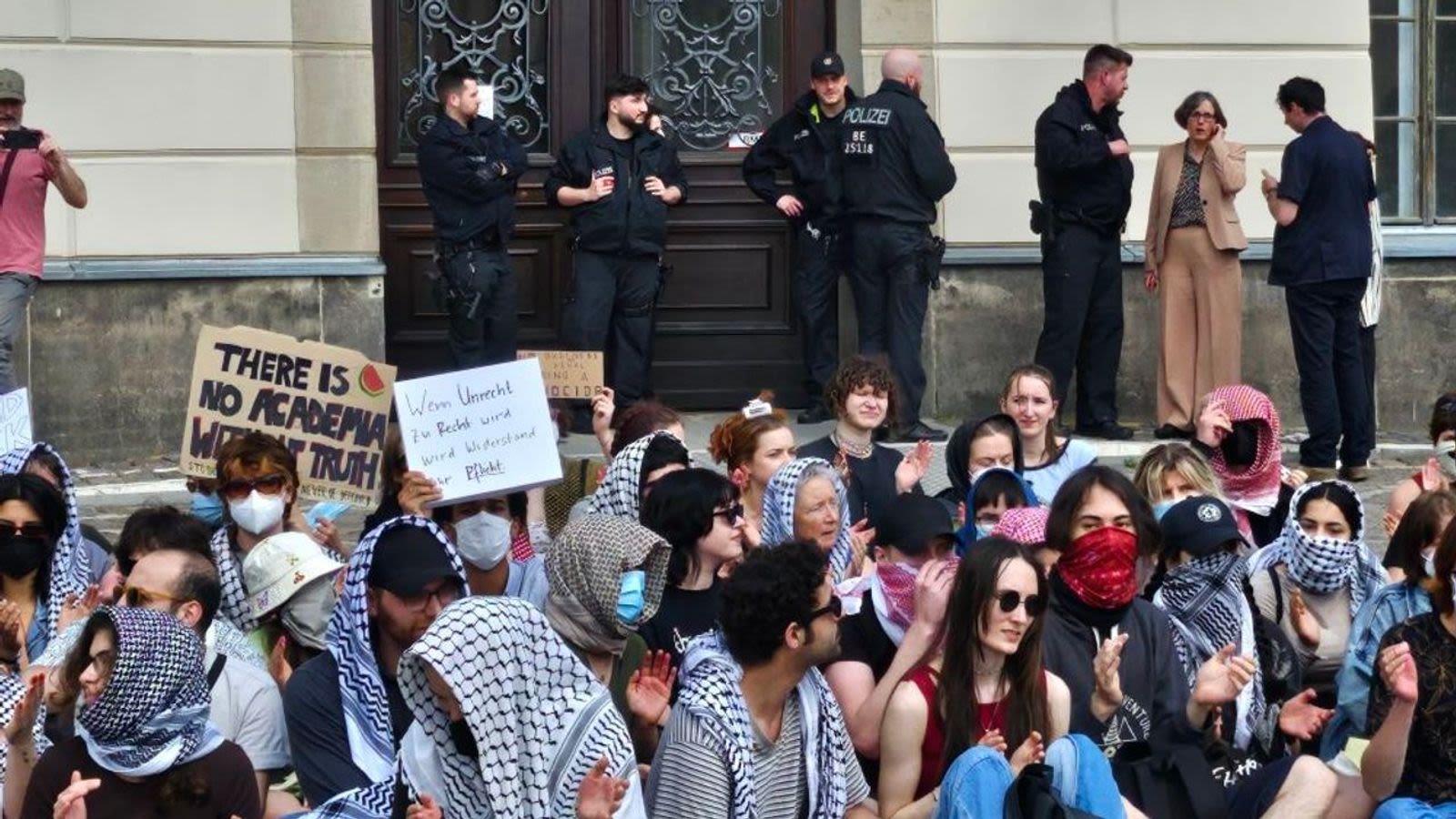 Berlin’s Humboldt University sends police to violently disband peaceful Gaza sit-in