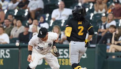 Column: Life goes on, as this historic Chicago White Sox season continues marching backward