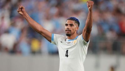 Uruguay confirma lesión muscular de Ronald Araujo, que se pierde lo que resta de la Copa América
