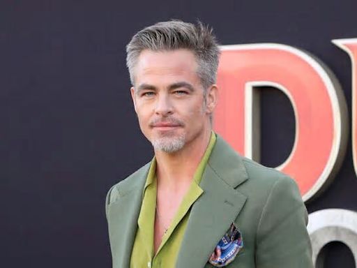 Chris Pine’s new look is scandalously zaddylicious