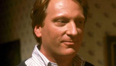 Jeffrey Jones no regresó para Beetlejuice 2 por un asqueroso crimen que cometió