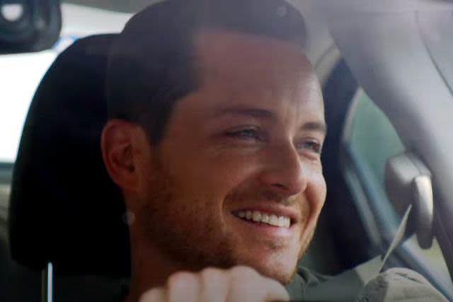 “FBI ”Franchise's“ ”Joint Trailer Features First Look at “Chicago P.D. ”Alum Jesse Lee Soffer in “FBI: International...