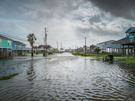 Photos show Texas beach towns flooding after Tropical Storm Alberto