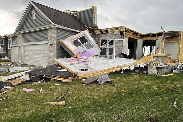 Cleanup begins after Midwest tornadoes | Northwest Arkansas Democrat-Gazette