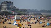 Urgent UK beach warning as people told 'to keep dogs on a lead'