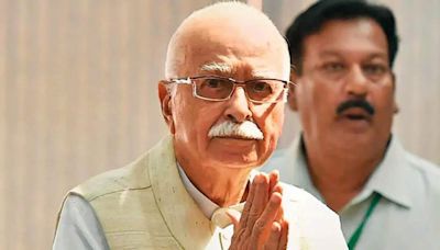 Veteran BJP leader LK Advani admitted to AIIMS in Delhi