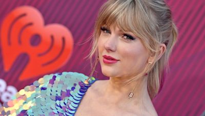 Inside Taylor Swift's 'Galentine''s Party' with an In N Out truck, arts and crafts tables