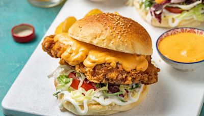 Illinois Restaurant Serves The 'Best Chicken Sandwich' In The State | 103.5 KISS FM