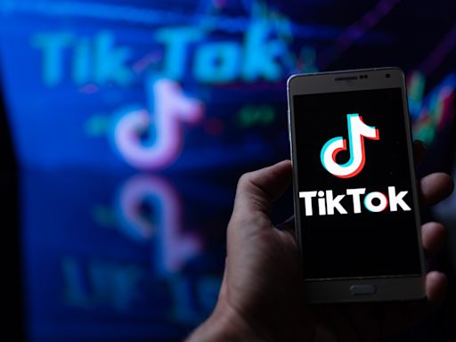 So are we banning TikTok or what? Also: Can an influencer really tank an $800M company?