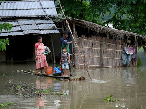 Al menos seis muertos en inundaciones en India y Bangladés