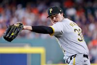 Skenes gets no-decision, Taylor’s 9th-inning homer lifts Pirates over Astros 6-3