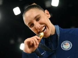 USA icon Taurasi bows out of Olympic basketball with sixth gold | FOX 28 Spokane