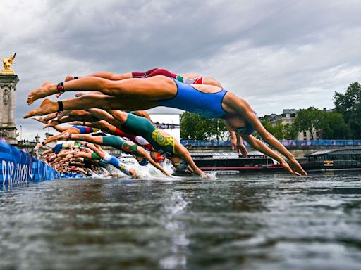 JO Paris 2024 : le triathlon mixte maintenu dans la Seine, ce que l’on sait de la qualité de l’eau du fleuve depuis 5 jours