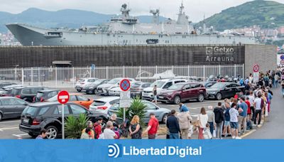 Largas colas para visitar tres buques de la Armada en Guecho ante la indignación de PNV y EH Bildu