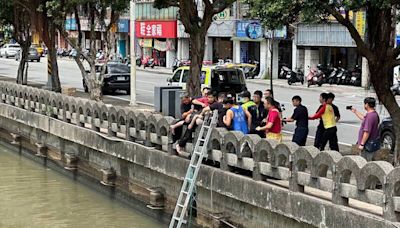 基隆田寮河驚見老翁漂浮 警消救起命危送醫