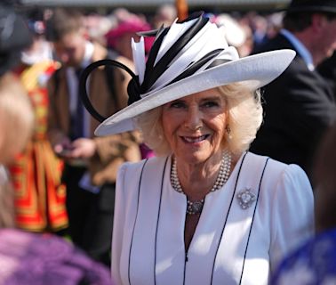 El broche de más de dos millones de euros que la reina Camilla ha sacado de su corona