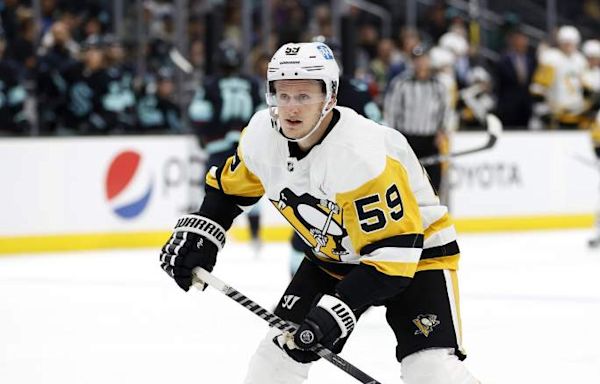 Rangers Shopping 2019 No. 2 Pick to Sign Jake Guentzel: Report