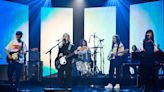 See Alvvays Make Late-Night Debut With ‘Belinda Says’ on ‘Fallon’