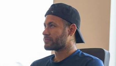 Neymar desabafa em meio à recuperação de lesão: ‘Tem dias que quero desistir’