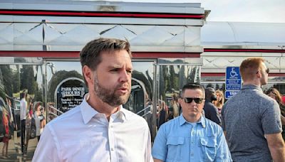 At central Minnesota diner, JD Vance says the state is 'ready to turn red'