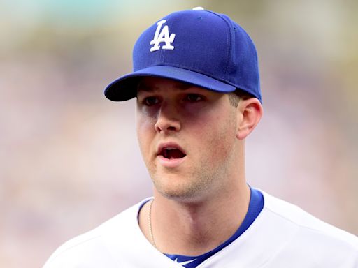 Dodgers Urged to Reunite With $8 Million Former All-Star Amid Pitcher Injuries