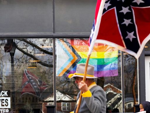 Virginia school board to vote on restoring Confederate names