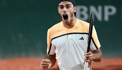 Francisco Cerúndolo lo dio vuelta y jugará en octavos de Roland Garros contra Djokovic