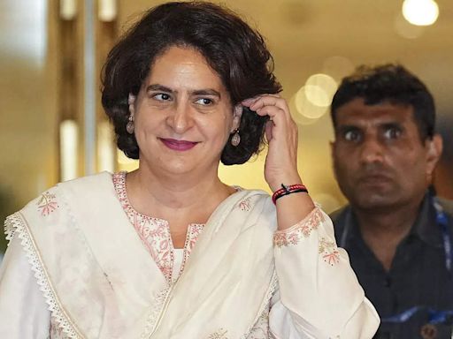 BJP using Jammu & Kashmir to stir emotions in rest of country, Congress will restore statehood: Priyanka Gandhi