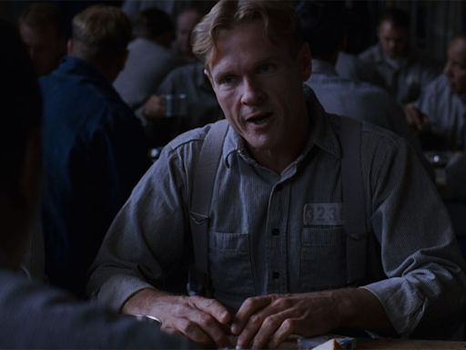 The Shawshank Redemption's William Sadler Ad-Libbed A Line That Totally Changes How We Look At His Character