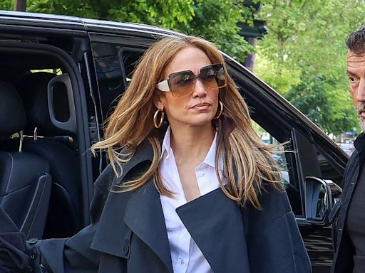 J.Lo Likes Post About Unhealthy Relationships Amid Ben Affleck Divorce Rumors