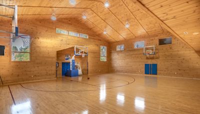 A Maine Basketball Hall of Famer’s $3 million lakefront home is for sale