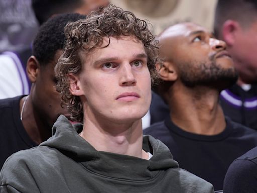 Lauri Markkanen out of Olympic qualifiers for Finland due to shoulder injury