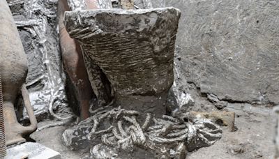 Descubren herramientas de un carpintero en un suburbio de Pompeya saqueado hace años