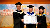 【有影】文化大學喜迎61校慶 棒球教父彭誠浩獲頒名譽博士