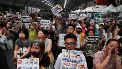 民主危殆日，青鳥高飛時—記我們時代的反法西斯人民戰線運動