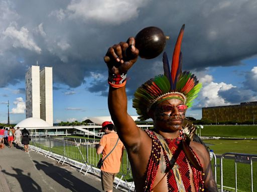 Opinião - Txai Suruí: Acampamento Terra Livre cobra demarcação de terras indígenas